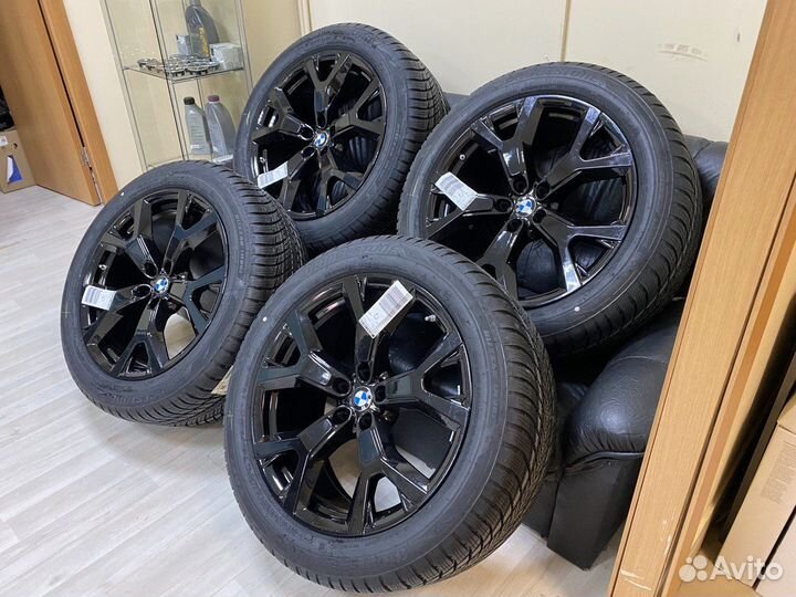Зимние колеса BMW Х7 G07 стиль 752 R21