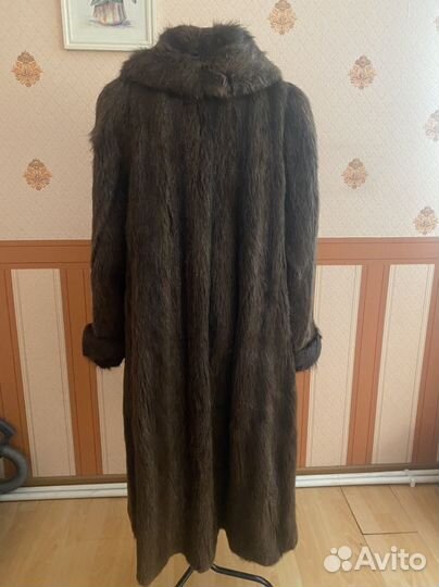 Шуба р.56 нутрия. Аргентина
