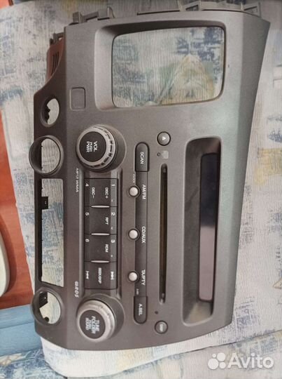 Штатная магнитола honda civic 4d