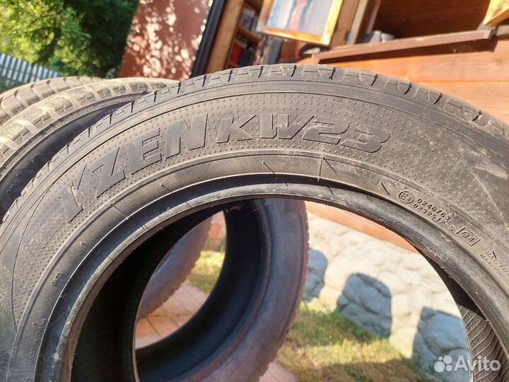 Kumho I'Zen KW23 225/60 R17 99H