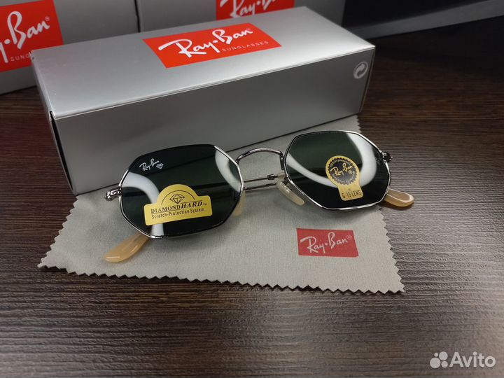 Солнцезащитные очки Ray Ban 3556