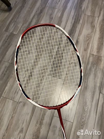 Ракетка для бадминтона