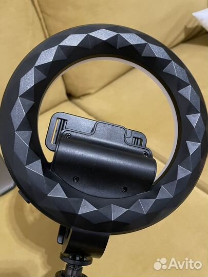 Кольцевая лампа со штативом
