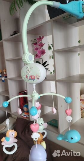 Продам мобиль в кроватку
