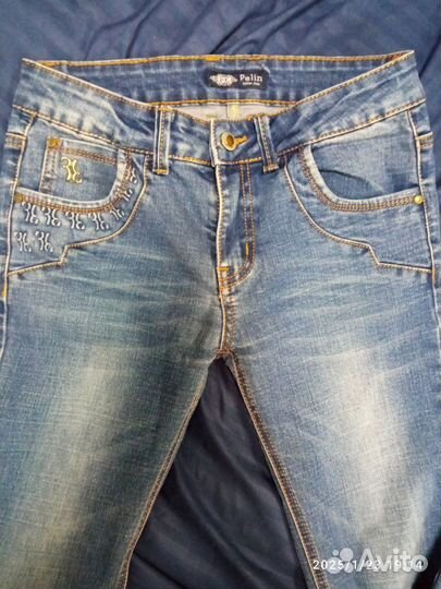 Джинсы