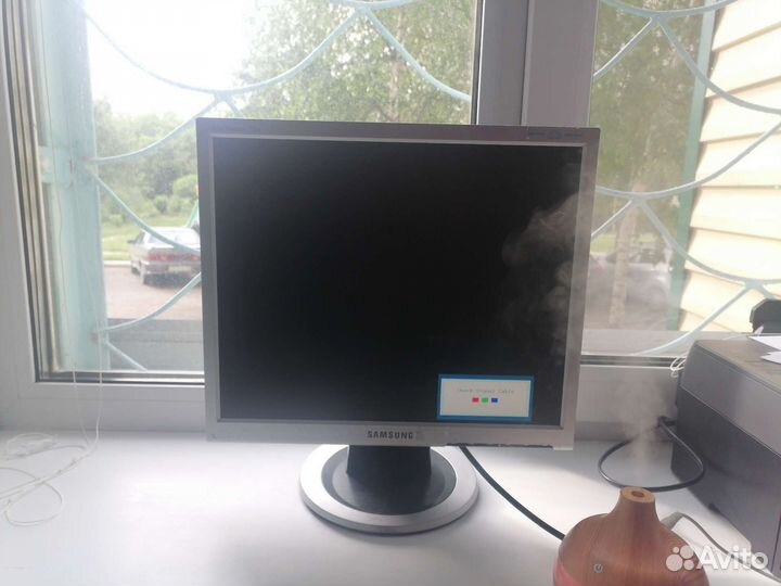 Samsung SyncMaster 710N