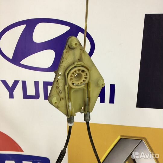 Стеклоподъемник задний Renault fluence Лев