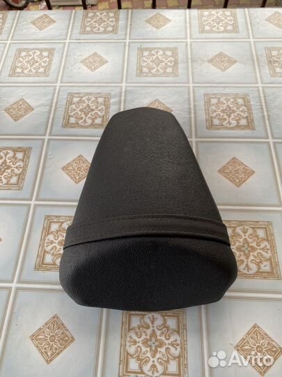 Сиденье Kawasaki z1000 2010-2014 новое