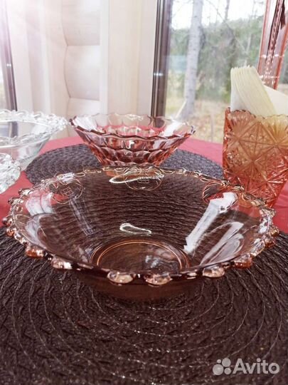 Ваза для фруктов салатник розалиновое стекло