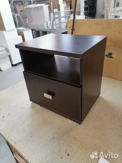 Тумба прикроватная