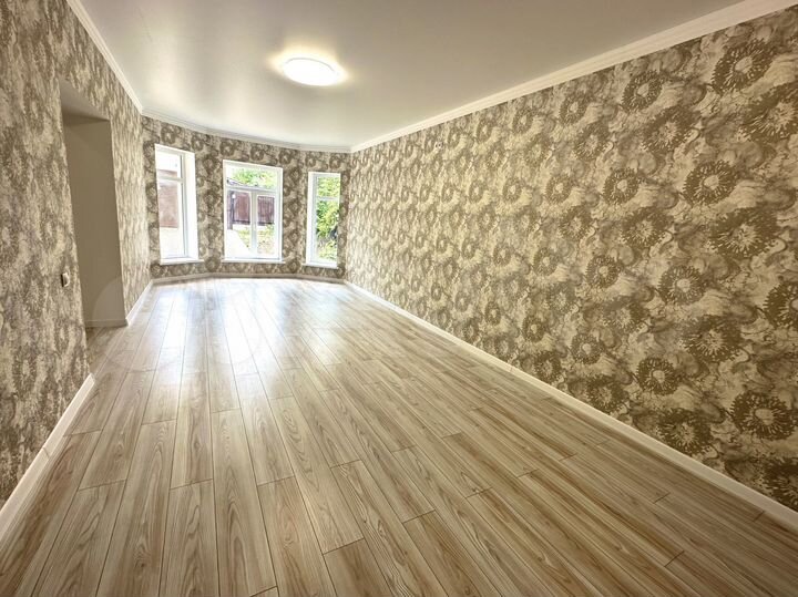 Дом 165 м² на участке 4 сот.