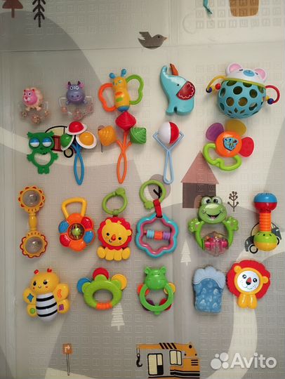 Игрушки погремушки, грызунки прорезыватели