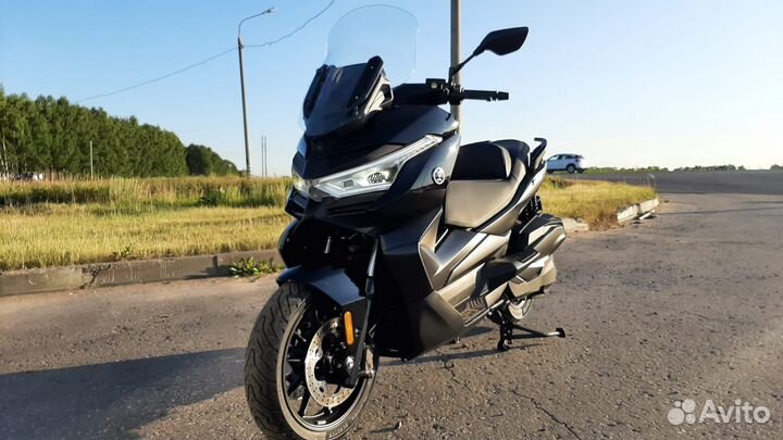 Макси-скутер voge SR4 Max