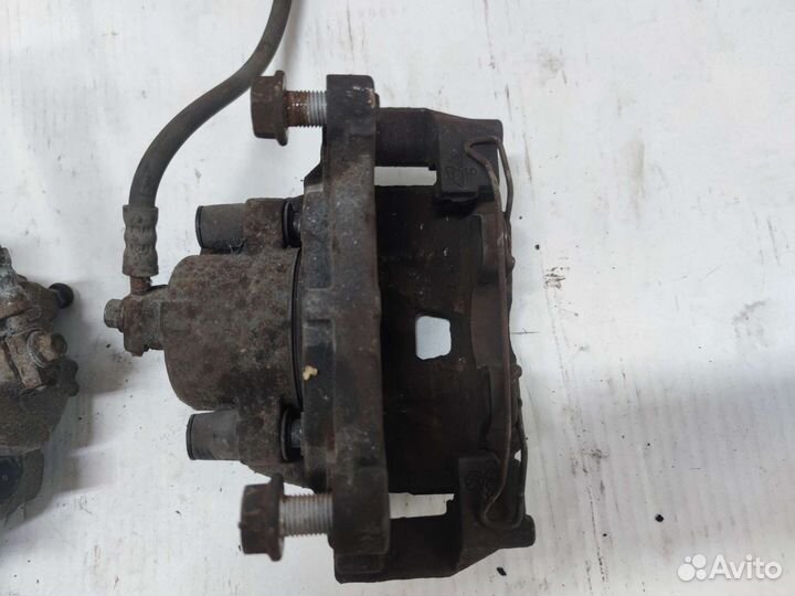 Суппорт тормозной передний Volkswagen tiguan 1