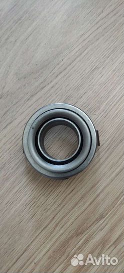 Выжимной подшипник на Мазду tribute 2003г