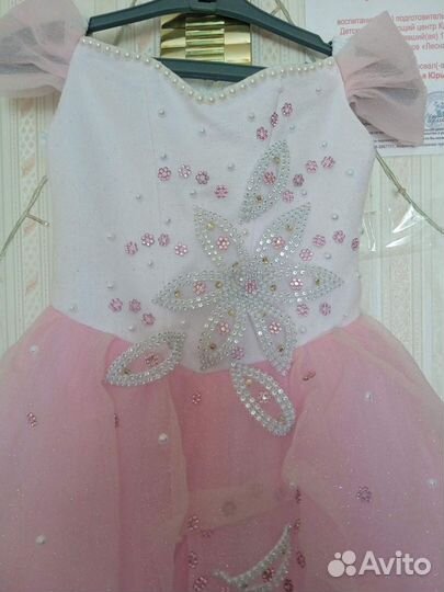 Платье для девочки на 6-7лет