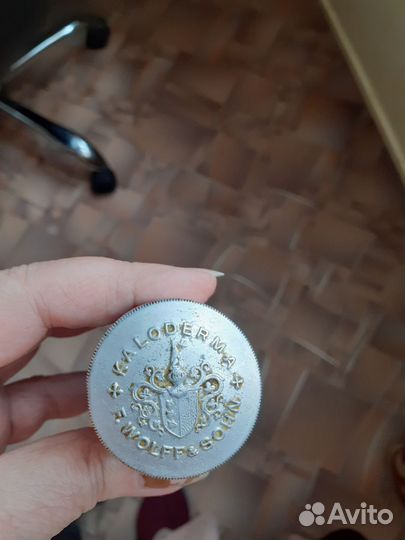 Коробочка старинная для парфюма