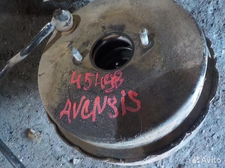 Вакуумный усилитель тормозов Toyota Avensis