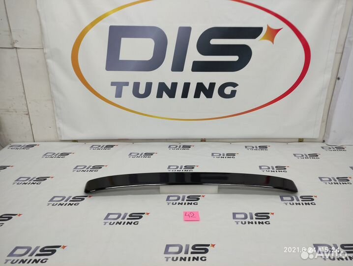 Спойлер на стекло Camry 40