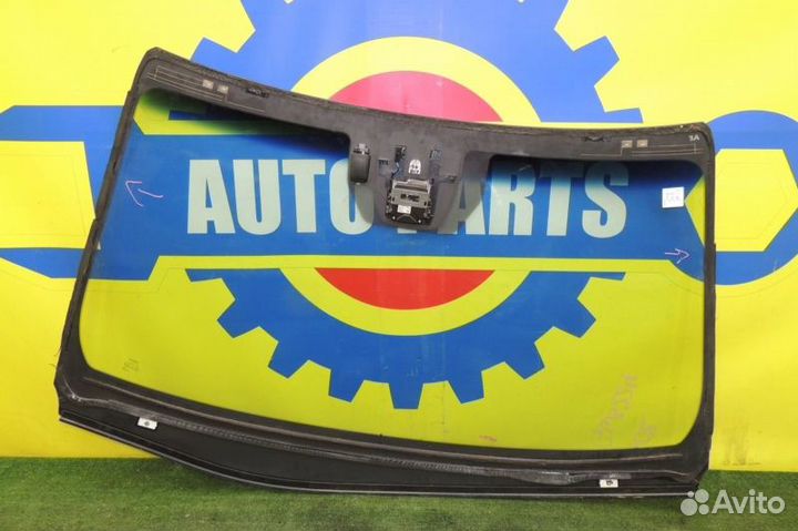 Лобовое стекло Toyota Crown GWS224