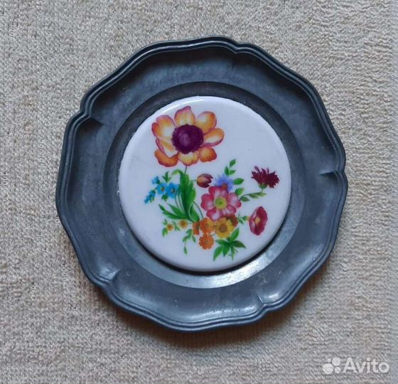 Подстаканник - тарелка. Олово. Германия