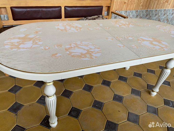 Кухонный стол б/у