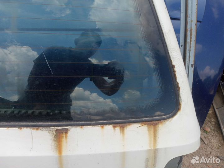 Крышка багажника Volkswagen Golf 3 универсал