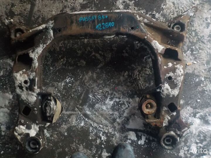 Подрамник Volksvagen Passat B5