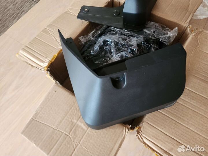 Брызговики subaru forester