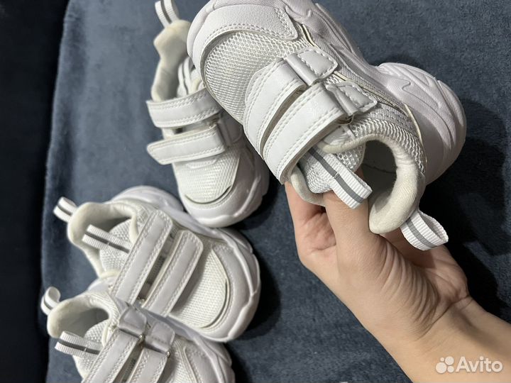 Кроссовки детские