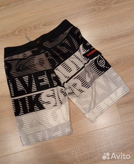 Шорты плавки бордшорты Quiksilver