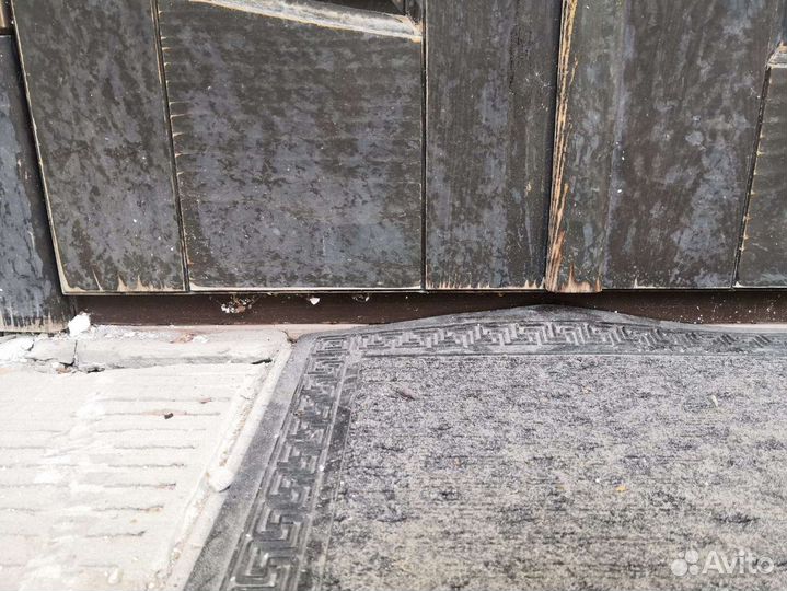 Ремонт и реставрация дверей, деревянных лестниц, м