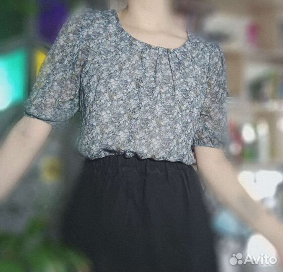 Кофточка цветочная