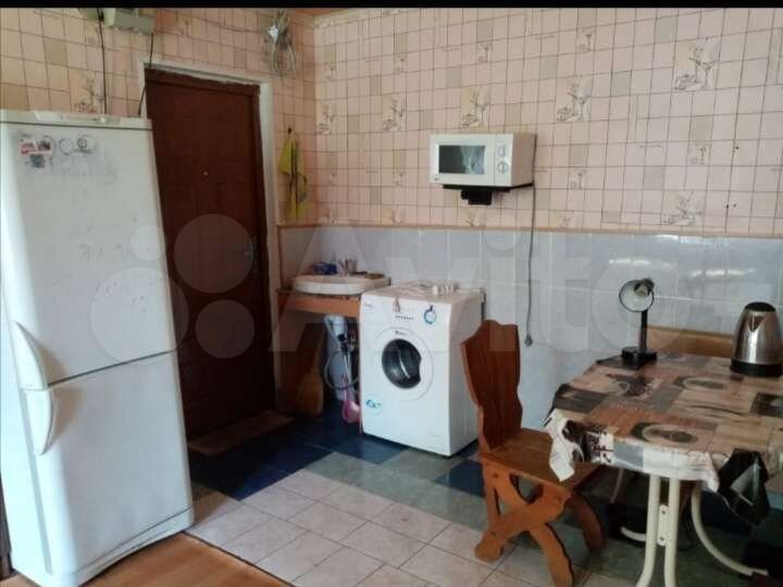 Комната 18 м² в 4-к., 1/5 эт.