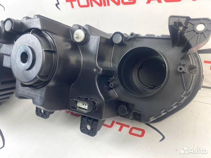 Фары Dodge Challenger