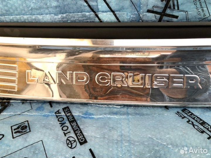 Накладка бампера задняя Toyota Lc 200 2012-2015