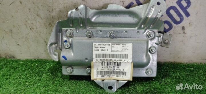 Подушка безопасности (airbag) передняя левая