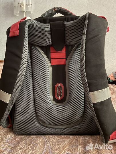 Школьный рюкзак Grizzly