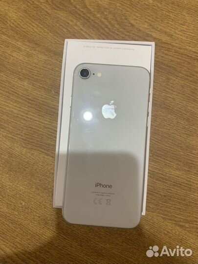 iPhone 8, 64 ГБ