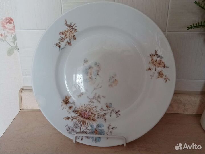 Тарелка с гербом кузнецов