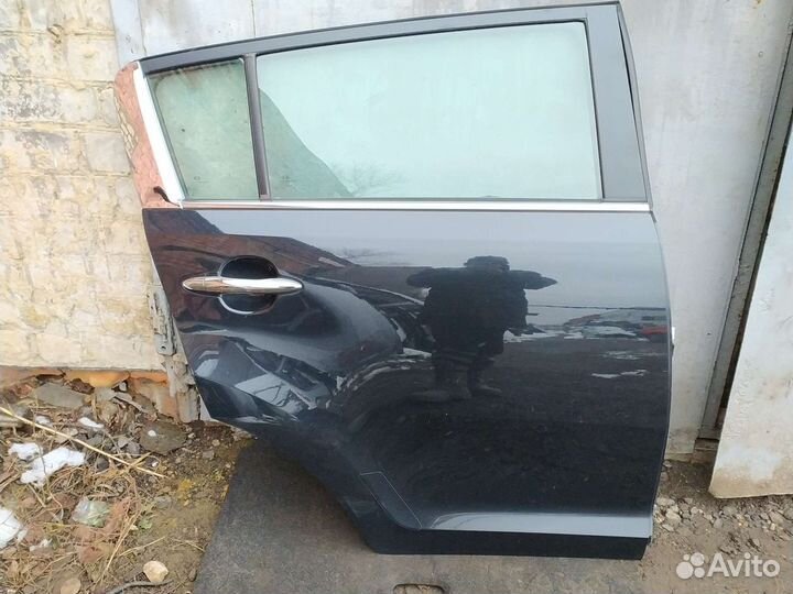 Задняя правая дверь KIA sportage 3