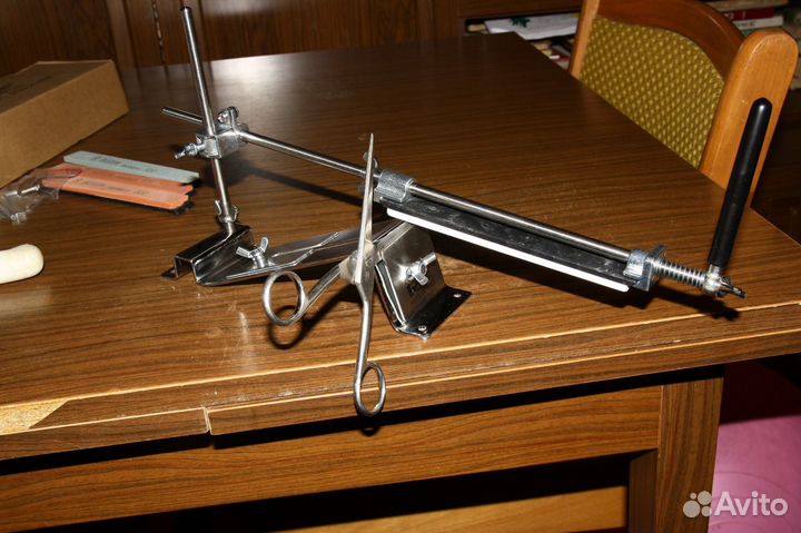 Точилка для ножей и ножниц