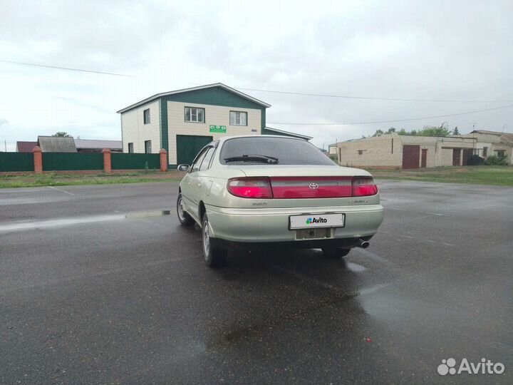 Toyota Carina 2.0 AT, 1994, 233 000 км