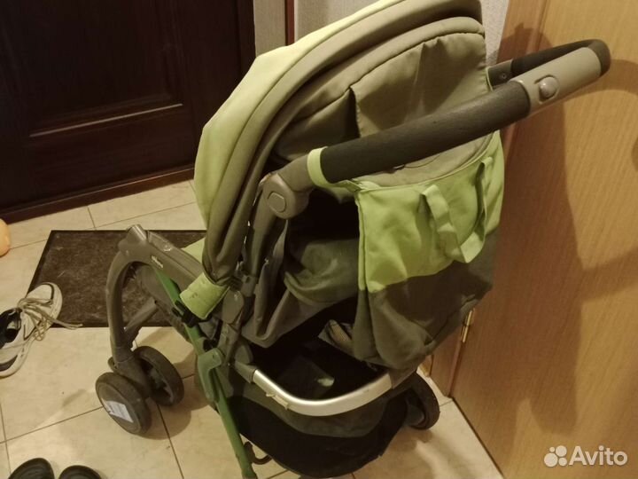 Прогулочная коляска
