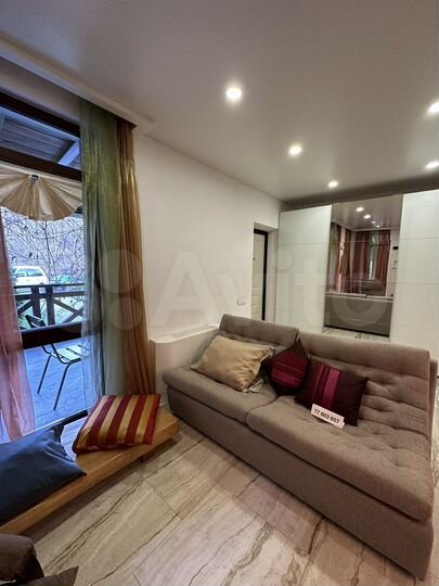 3-к. квартира, 97 м², 1/4 эт.