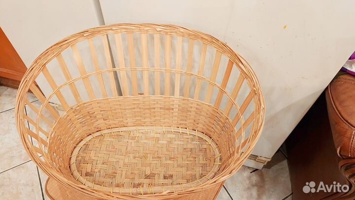Корзинка плетенная