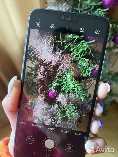Телефон honor 10