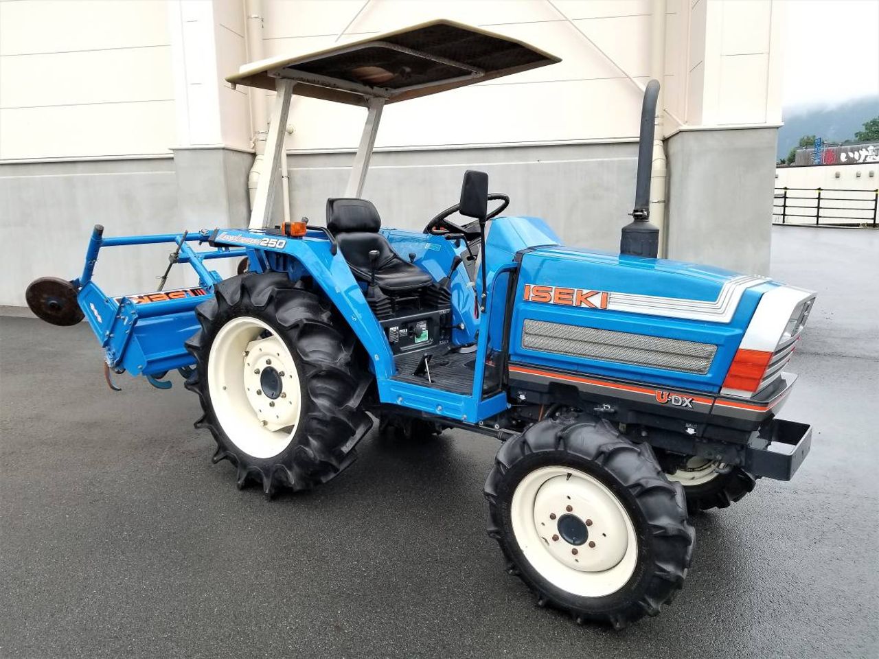 Iseki TA250F