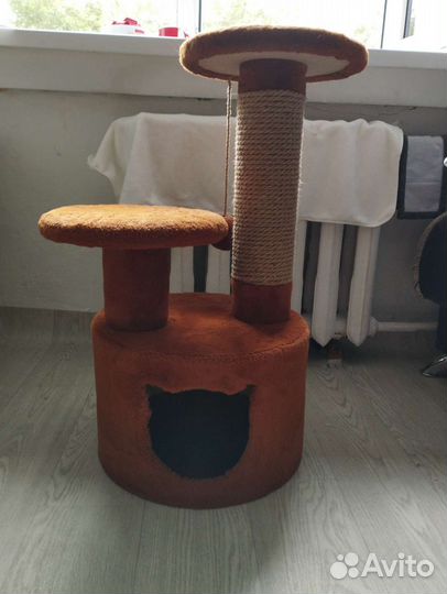 Домик для кошки с когтеточкой