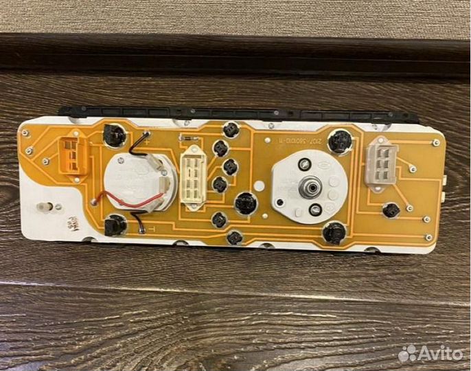 Панель приборов ваз 2107